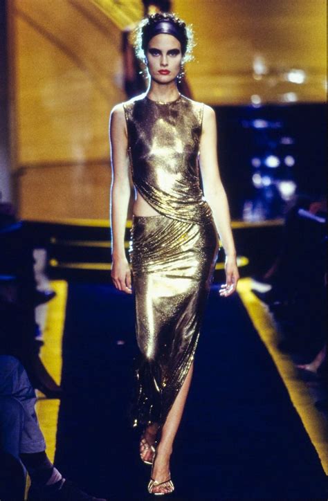 gianni Versace outfits